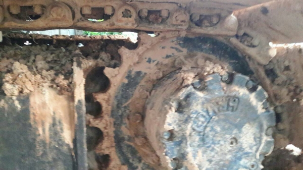 ขาย KOMATSU PC 100-2 สภาพสวยพร้อมใช้ ติดต่อ คุณ อ๊อฟ พิจิตร 086-737-9991