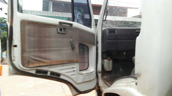 ขาย HINO 117 แรง ดั้ม มีสโลว์ สภาพสวยพร้อมใช้ ราคาต่อรองได้ ติดต่อได้ที่คุณ อ๊อฟ พิจิตร 086-737-9991 ขาย HINO 117 แรง ดั้ม มีสโลว์ สภาพสวยพร้อมใช้ ราคาต่อรองได้ ติดต่อได้ที่คุณ อ๊อฟ พิจิตร 086-737-9991