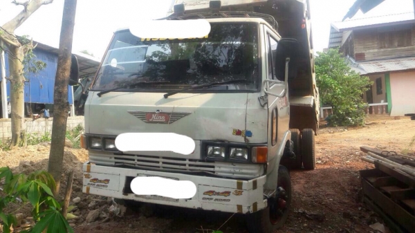 ขาย HINO 117 แรง ดั้ม มีสโลว์ สภาพสวยพร้อมใช้ ราคาต่อรองได้ ติดต่อได้ที่คุณ อ๊อฟ พิจิตร 086-737-9991 ขาย HINO 117 แรง ดั้ม มีสโลว์ สภาพสวยพร้อมใช้ ราคาต่อรองได้ ติดต่อได้ที่คุณ อ๊อฟ พิจิตร 086-737-9991