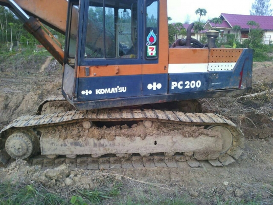 ขาย KOMATSU PC 200-3 สภาพสวยพร้อมใช้ ติดต่อ คุณ อ๊อฟ พิจิตร 086-737-9991 ขาย KOMATSU PC 200-3 สภาพสวยพร้อมใช้ ติดต่อ คุณ อ๊อฟ พิจิตร 086-737-9991