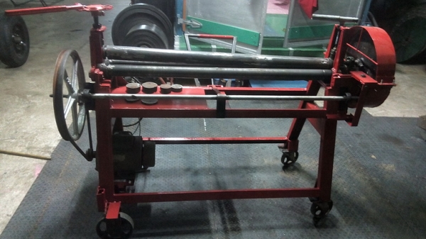 เครื่องม้วนเหล็ก