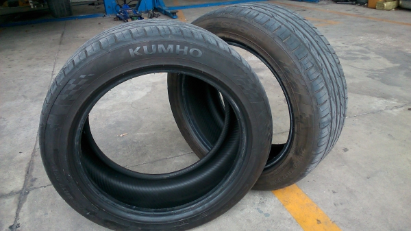 ยาง kumho 215/50R17 ยางปี 15