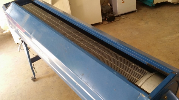 เครื่องคัดเมล็ดพันธุ์ข้าว ISEKI รุ่น LG150 ใช้ไฟ 100 โวลท์ ใช้งานง่าย สามรถคัดเมล็ดข้าวเปลือกที่เม็ดลีบออกจากเมล็ดดี