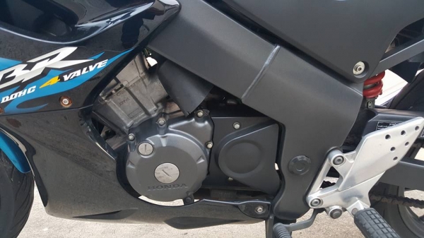 ขอเสนอ สุดยอดของนางฟ้า HONDA CBR 150 CC. รถเจ้าของคนเดียว