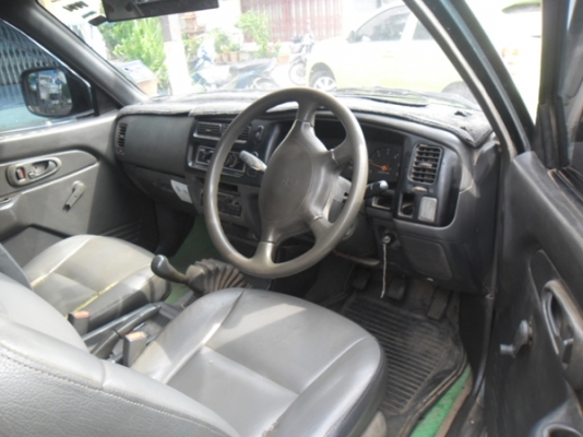 รถถูกเเต่ดีครับ 2500 ซีซี ครับ