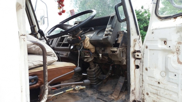 ISUZU ROCKY FVZ12MY ปี33 เครื่อง175แรง 6BG1 ดั้ม2เพลา ถอดเพลาหนึ่งครับ ISUZU ROCKY FVZ12MY ปี33 เครื่อง175แรง 6BG1 ดั้ม2เพลา ถอดเพลาหนึ่งครับ