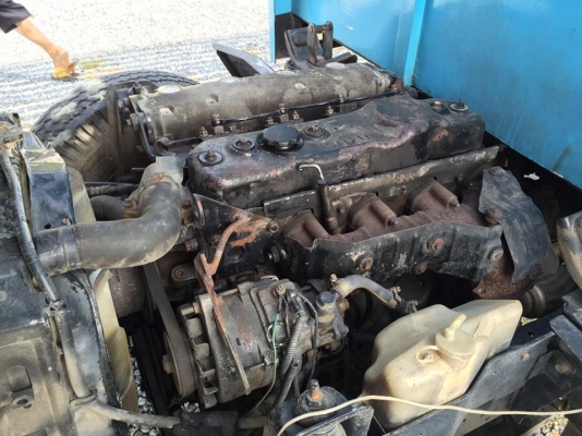 ขาย 6 ล้อ  NKR เครื่อง 110 แรง ยาว 4.30 ม. ปี 1988 - 2531  มีพวงมาลัยเพาเวอร์ มีแอร์  กระจกไฟฟ้า กะบะเหล็กทั้งลูก กะบะสวยมาก ไม่มีผุ ไม่มีสนิม เครื่องดี