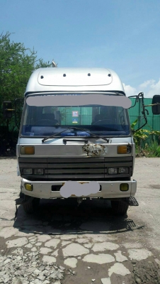 ขายหัวลากนิสสัน6ล้อ