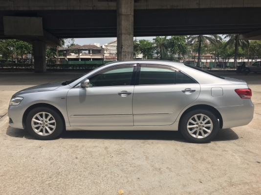 toyota camry 2.0g minor change สีเทา ปี 2010จด11 สีสวยภายในสะอาด รถมือเดียว