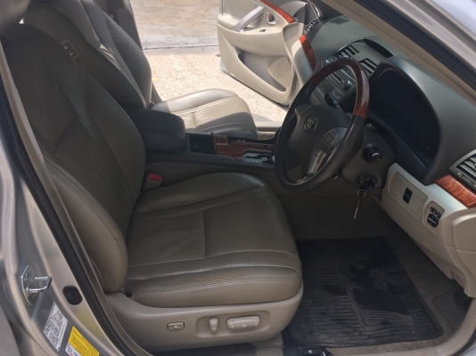 toyota camry 2.0g minor change สีเทา ปี 2010จด11 สีสวยภายในสะอาด รถมือเดียว