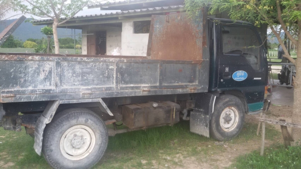 ขายรถดั้ม 4 ล้อเล็ก