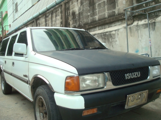 รถครอบครัวราคาประหยัดครับ รถครอบครัวราคาประหยัดครับ