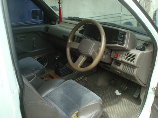 รถครอบครัวราคาประหยัดครับ รถครอบครัวราคาประหยัดครับ