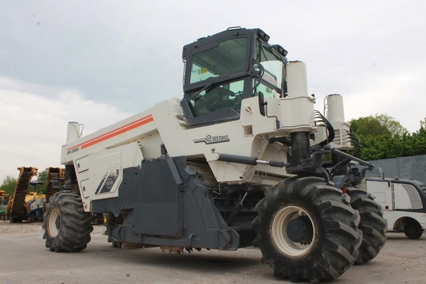 2003 WIRTGEN WR2500S