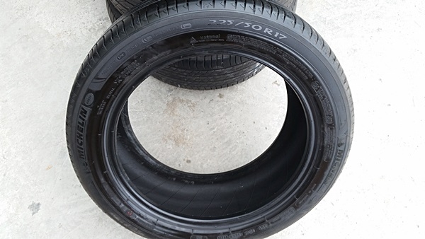 ขายยาง225/50/17 ปี 3614 MICHERLIN 3ST 4 เส้น ขายยาง225/50/17 ปี 3614 MICHERLIN 3ST 4 เส้น