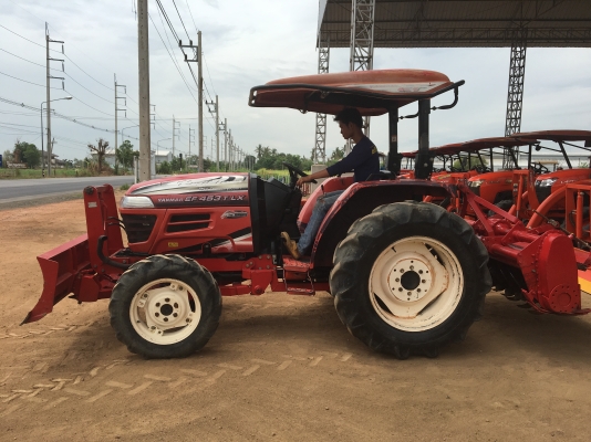 ขายรถไถยันม่าร์453T LXราคา330000บาท  มึไบมีดและผาน6หนึ่งอัน พร้อมใช้งานสายๆครับสนใจ โทร0813655997 อำพร พาเจริญ ต วังบัว อ คลองขลุง จ กำแพงเพชร   ดูสินค้าเพิ่มเติมได้ที่  (http://buasorn.truck2hand.com)