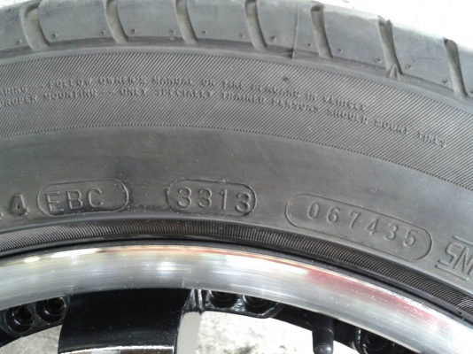 ขอบ17นิ้ว6รู พร้อมยาง สวยๆ 4 ล้อ ราคา 8500 บาท