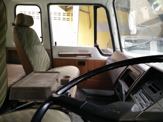 หัวเก๋งรุ่น 4 D อยากขาย