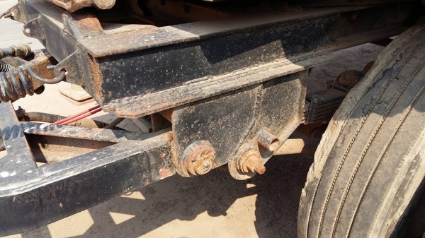 ขายลูกพ่วงดัมพ์สามมิตร 2 เพลา ปี 42 แชสซีสวย ยาง 70\% ทะเบียนพร้อม ขายลูกพ่วงดัมพ์สามมิตร 2 เพลา ปี 42 แชสซีสวย ยาง 70\% ทะเบียนพร้อม