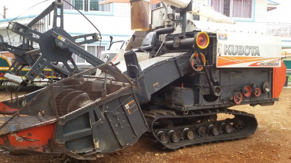 ฝากขาย คูโบต้า dc95 พร้อมปากเกี่ยวข้าวโพด