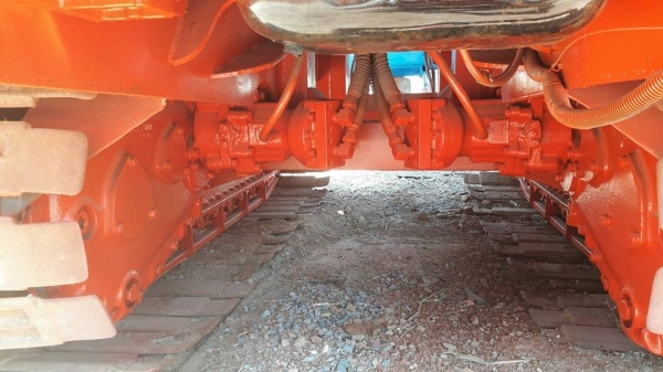 ขายรถเกี่ยวข้าว ปานเจริญ อุ้ม2.5ตัน เครื่องJO8C ตัวเดิน12 ปั้ม23ไดกิ้น สภาพพร้อมใช้งาน สนใจโทร 090-8588220คุณนะ 093-3258446คุณบิว หรือเข้าดูสินค้าอื่นๆได้ที่ www.narong2truck.com หรือ www.truck.in.th/498 หรือเพจFacebook ณรงค์ ซื้อขายรถมือสอง (เว็บไซต์ส่วน