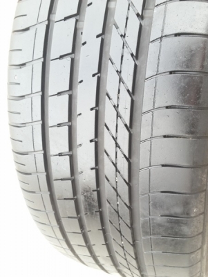 ขายยาง225/45/17 ปี 11 GOODYEAR 4 เส้น    สภาพสวยดอกเยอะมีปะ1เส้นแผลตำสภาพยางตามดอกตามรูปแน่นอน  ราคาพร้อม เปลี่ยน ถ่วง  (ส่งต่างจังหวัด)   รัก 0851612347   LINE**ID  rukitsarr        .... https://www.facebook.com/jtg2010 เวบทางร้านโดยตรง http://www.sahach