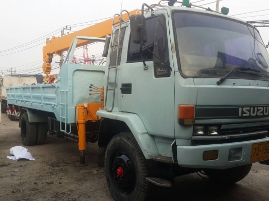 ขายรถบรรทุกติดเครน  ปรับราคาใหม่570000