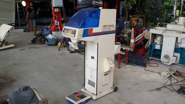 เครื่องชั่งเมล็ด ISEKI รุ่น 190-3 เก่าญี่ปุ่น สภาพสวย เครื่องพร้อมใช้งาน