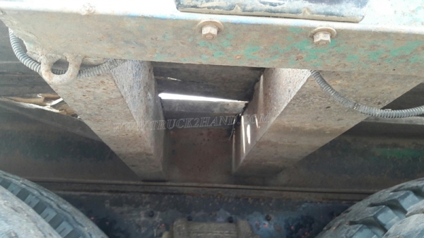 รถเทเลอร์ท้ายเป็ด 10 ล้อติดตั้งเครน 3 ตัน  ยี่ห้ออีซูซุ  ขนาด 175 แรงม้า  ติดเครน 3 ตัน