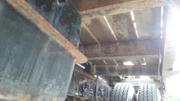 รถเทเลอร์ท้ายเป็ด 10 ล้อติดตั้งเครน 3 ตัน  ยี่ห้ออีซูซุ  ขนาด 175 แรงม้า  ติดเครน 3 ตัน