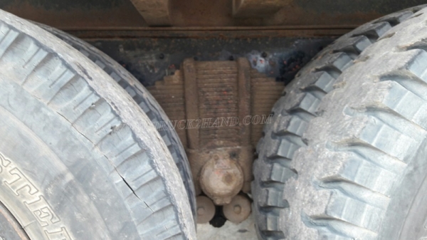 รถเทเลอร์ท้ายเป็ด 10 ล้อติดตั้งเครน 3 ตัน  ยี่ห้ออีซูซุ  ขนาด 175 แรงม้า  ติดเครน 3 ตัน