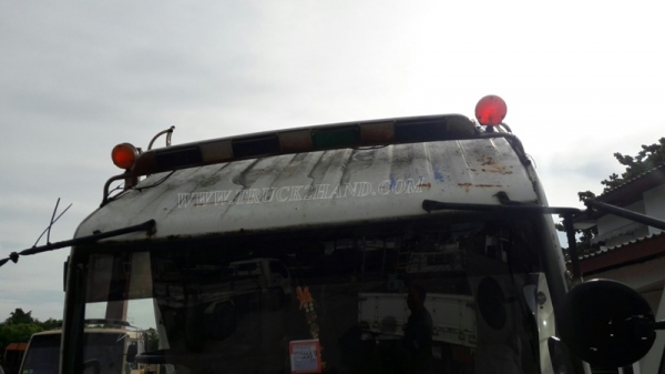 รถเทเลอร์ท้ายเป็ด 10 ล้อติดตั้งเครน 3 ตัน  ยี่ห้ออีซูซุ  ขนาด 175 แรงม้า  ติดเครน 3 ตัน