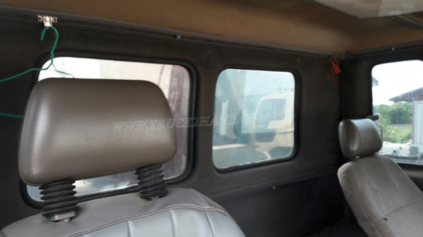 รถเทเลอร์ท้ายเป็ด 10 ล้อติดตั้งเครน 3 ตัน  ยี่ห้ออีซูซุ  ขนาด 175 แรงม้า  ติดเครน 3 ตัน