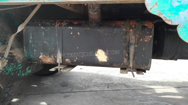 รถเทเลอร์ท้ายเป็ด 10 ล้อติดตั้งเครน 3 ตัน  ยี่ห้ออีซูซุ  ขนาด 175 แรงม้า  ติดเครน 3 ตัน