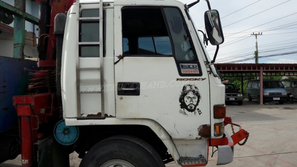 รถเทเลอร์ท้ายเป็ด 10 ล้อติดตั้งเครน 3 ตัน  ยี่ห้ออีซูซุ  ขนาด 175 แรงม้า  ติดเครน 3 ตัน