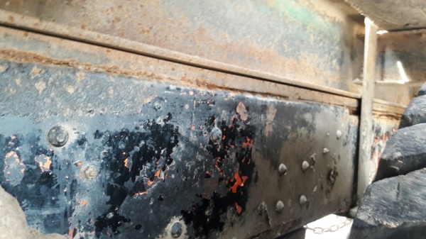 รถเทเลอร์ท้ายเป็ด 10 ล้อติดตั้งเครน 3 ตัน  ยี่ห้ออีซูซุ  ขนาด 175 แรงม้า  ติดเครน 3 ตัน