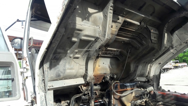 รถเทเลอร์ท้ายเป็ด 10 ล้อติดตั้งเครน 3 ตัน  ยี่ห้ออีซูซุ  ขนาด 175 แรงม้า  ติดเครน 3 ตัน