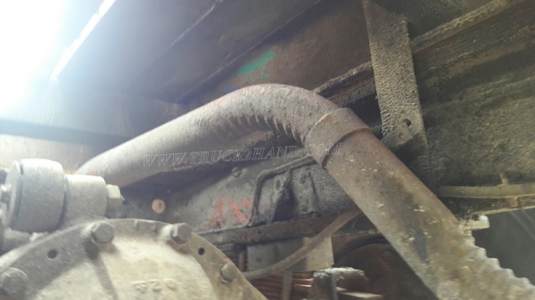 รถเทเลอร์ท้ายเป็ด 10 ล้อติดตั้งเครน 3 ตัน  ยี่ห้ออีซูซุ  ขนาด 175 แรงม้า  ติดเครน 3 ตัน