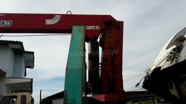 รถเทเลอร์ท้ายเป็ด 10 ล้อติดตั้งเครน 3 ตัน  ยี่ห้ออีซูซุ  ขนาด 175 แรงม้า  ติดเครน 3 ตัน