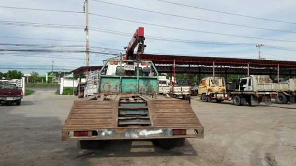 รถเทเลอร์ท้ายเป็ด 10 ล้อติดตั้งเครน 3 ตัน  ยี่ห้ออีซูซุ  ขนาด 175 แรงม้า  ติดเครน 3 ตัน
