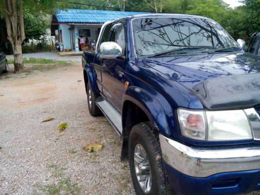 กระบะโตโยต้าดีโฟดี  4+4  ขับเคลื่อน4ล้อ  สภาพสวยเดิมๆทั้งคัน  พร้อมใช้งาน เล่มติดมือ...