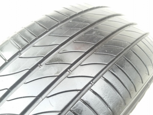 ขายยาง215/55/16 ปี 13 MICHERLIN 3ST 4 เส้น ขายยาง215/55/16 ปี 13 MICHERLIN 3ST 4 เส้น