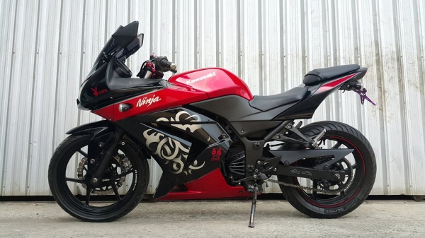 Ninja250 วิ่งน้อย 2010 ไม่ล้มชน เครื่องดีขี่มันส์ ราคาเร้าใจ ต่อรองได้ครับ