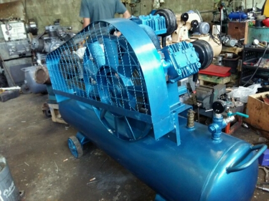 ปั้มลม 10 แรง ฟูเช็ง มือสอง มอเตอร์มิตซู 380v. สภาพดีมาก พร้อมใช้งาน ปั้มลม 10 แรง ฟูเช็ง มือสอง มอเตอร์มิตซู 380v. สภาพดีมาก พร้อมใช้งาน