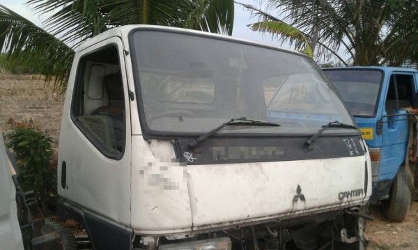 ขายหัวเก๋ง MITSUBISHI CANTER หัวกว้าง ราคา 29,000 บาท