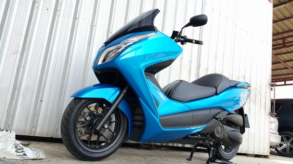 Forza300 รถวิ่ง 3000 โลไมล์แท้ ปี2015 สีล่าสุด สายจอด ไม่มีล้มชนแปะ ราคาประหยัดต่อรองราคาได้ครับq