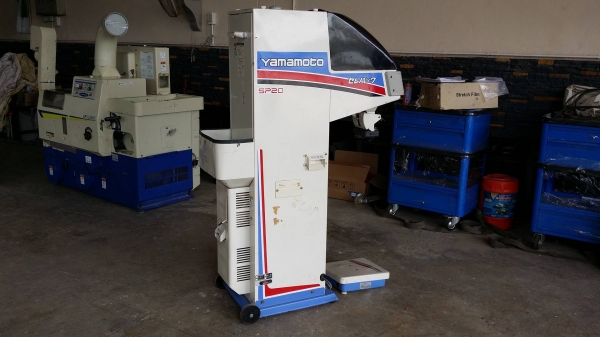 เครื่องชั่งพร้อมคัดแยกเมล็ด YAMAMOTO รุ่น SP20 เก่าญี่ปุ่น สภาพสวย เครื่องพร้อมใช้งาน