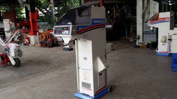 เครื่องชั่งพร้อมคัดแยกเมล็ด YAMAMOTO รุ่น SP20 เก่าญี่ปุ่น สภาพสวย เครื่องพร้อมใช้งาน