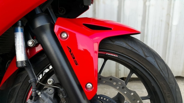 CB500r วิ่งน้อย สายจอด ปี2013 จอดในร่ม ไม่ล้มชนแปะ ไม่แพงต่อรองได้ครับq CB500r วิ่งน้อย สายจอด ปี2013 จอดในร่ม ไม่ล้มชนแปะ ไม่แพงต่อรองได้ครับq