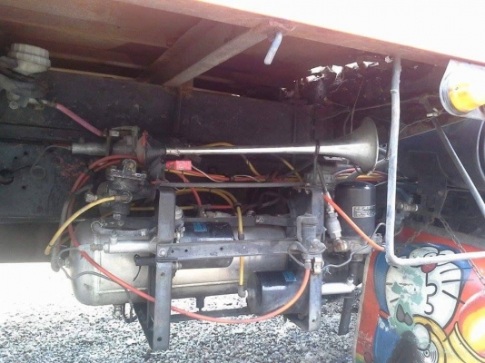 ขายรถ10ล้อ JCM เครื่อง185แรง พ.เพาเวอร์ เบรกจิ๊ฟฟี่ เอกสารพร้อมโอน สนใจโทร 090-8588220คุณนะ 093-3258446คุณบิว หรือเข้าดูสินค้าอื่นๆได้ที่ www.narong2truck.com หรือ www.truck.in.th/498 หรือเพจFacebook ณรงค์ ซื้อขายรถมือสอง (เว็บไซต์ส่วนตัว) หรือFacebook คุ